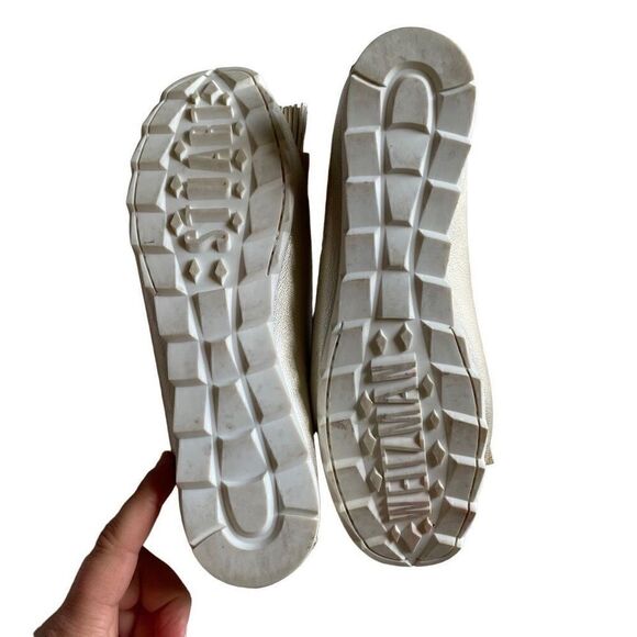 STUART WEITZMAN | gold leather tassel loafers 6 - Picture 8 of 16